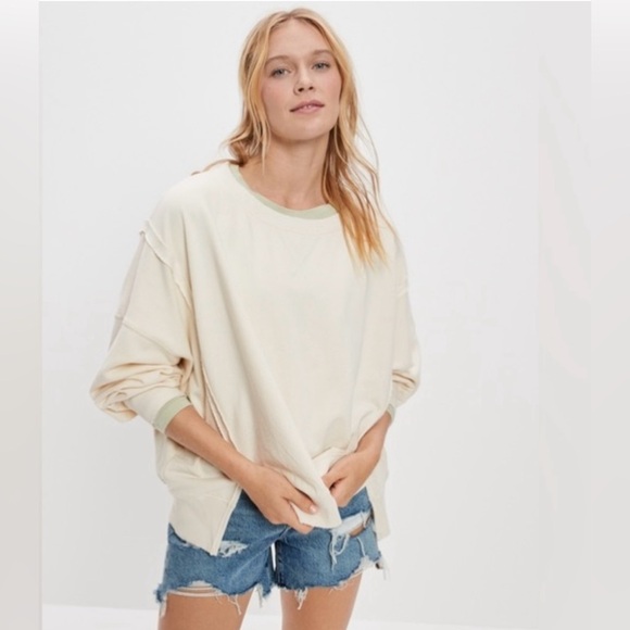 American Eagle Oversized Bug Hug Sweatshirt Size XS - Picture 6 of 6